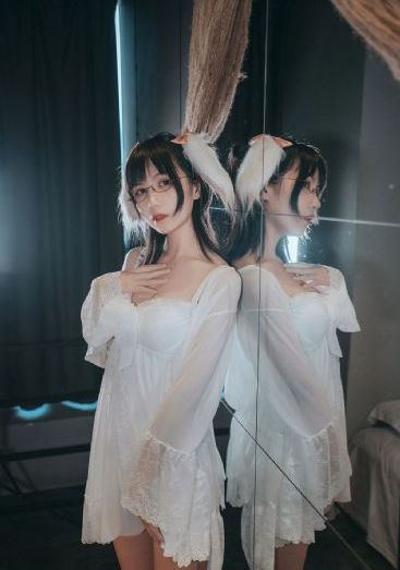 吃奶呻吟打开双腿做受_国产剧高清电影在线