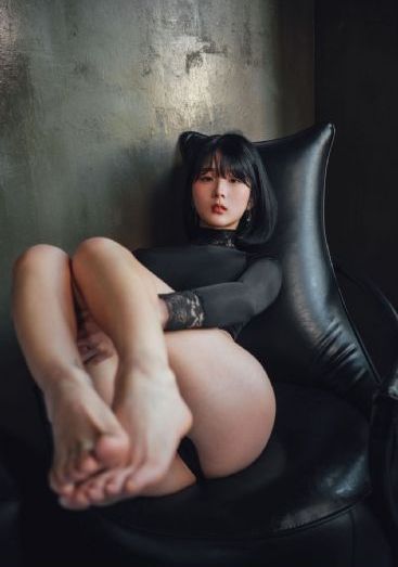 初尝禁果2伦理播放_十万网红美女美酱