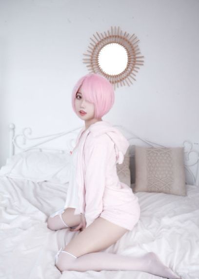 成人蜜桃av_BD英语神马在线观看