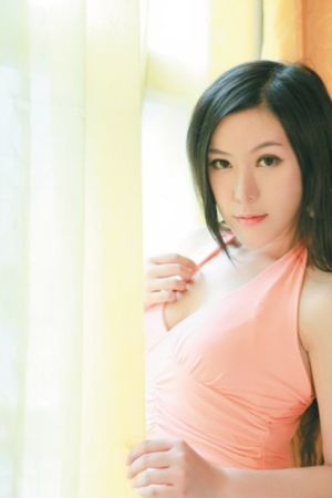 女性恋白丝腿榨精视频_1080迅雷电影在线