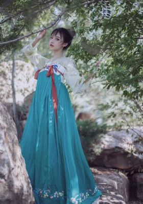 小镇姑娘免费高清观看全集_720电影在线看